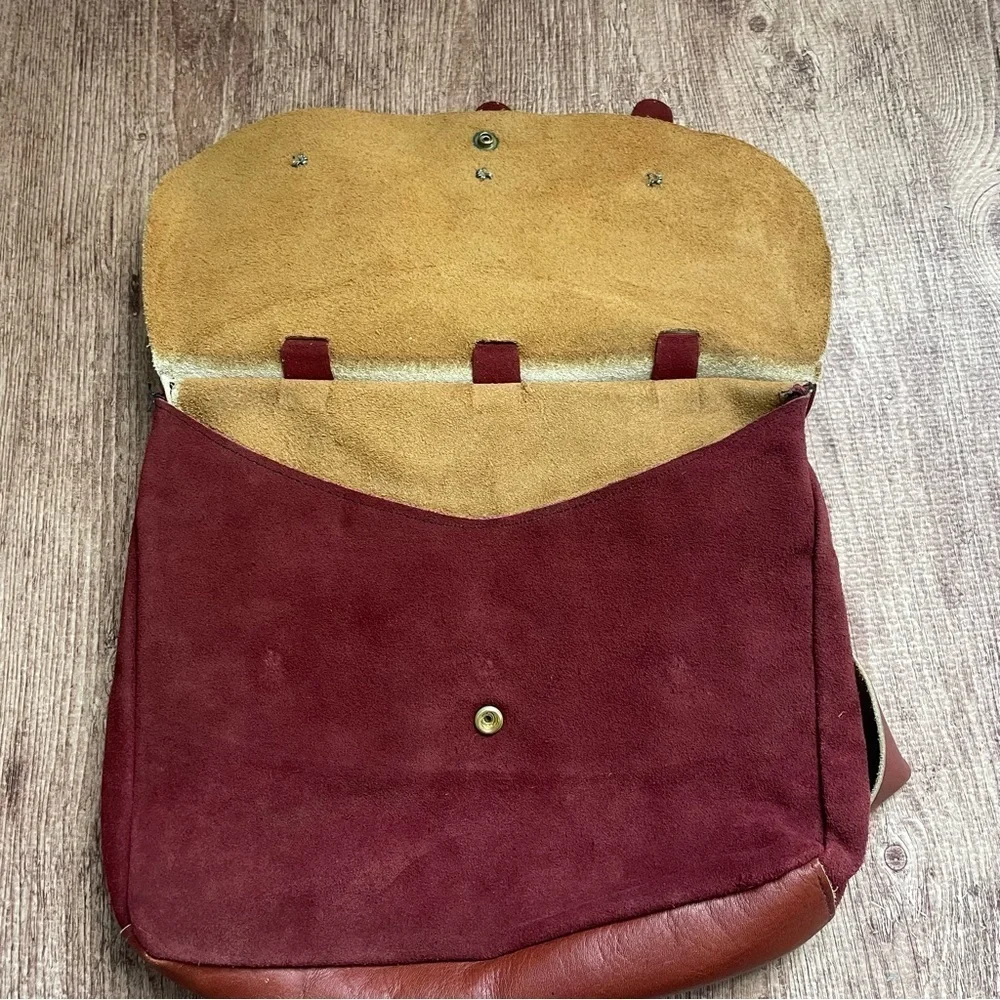 Deadstock Vintage 70s Maroon Leather & Suede Buckle Front Shoulder Purse
